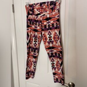 Geometric Patterned Leggings